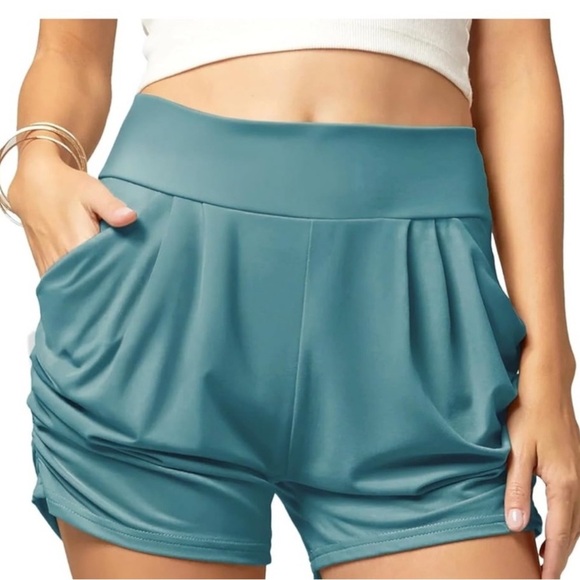 Conceited Pleated Shorts for Women with Pockets High Rise in Navy & Aqua. Size S - Picture 9 of 10